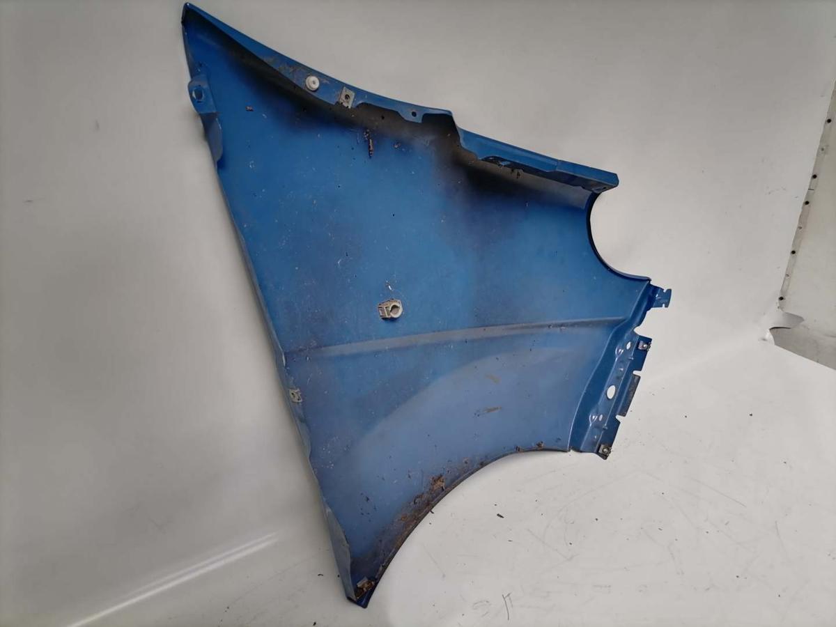 Renault Trafic 2 original Kotflügel vorn links OV489 Blau Bj.2011